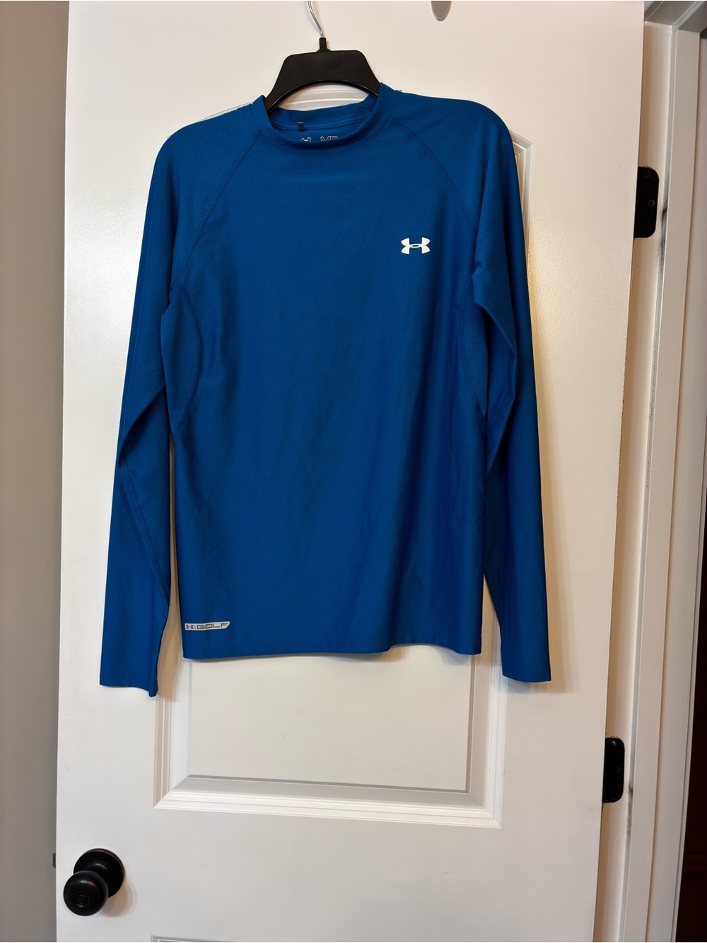 Under Armour women’s Long Sleeve Performance Shirt in Royal Blue